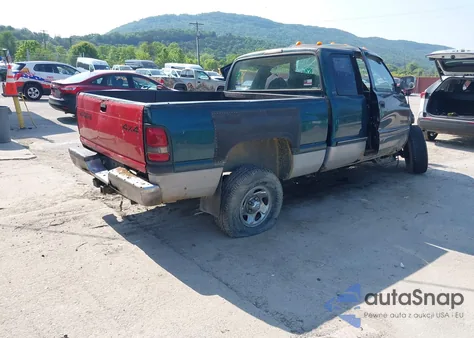 1995 Dodge Ram 1500 из США, поврежденный, VIN 3B7HF13Y3SM169728